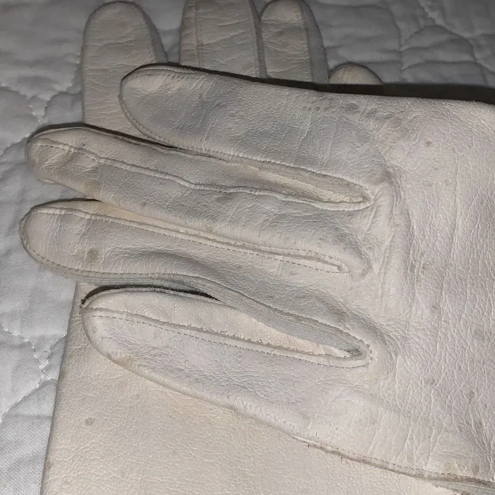Vintage White Kidskin Leather Gloves‎